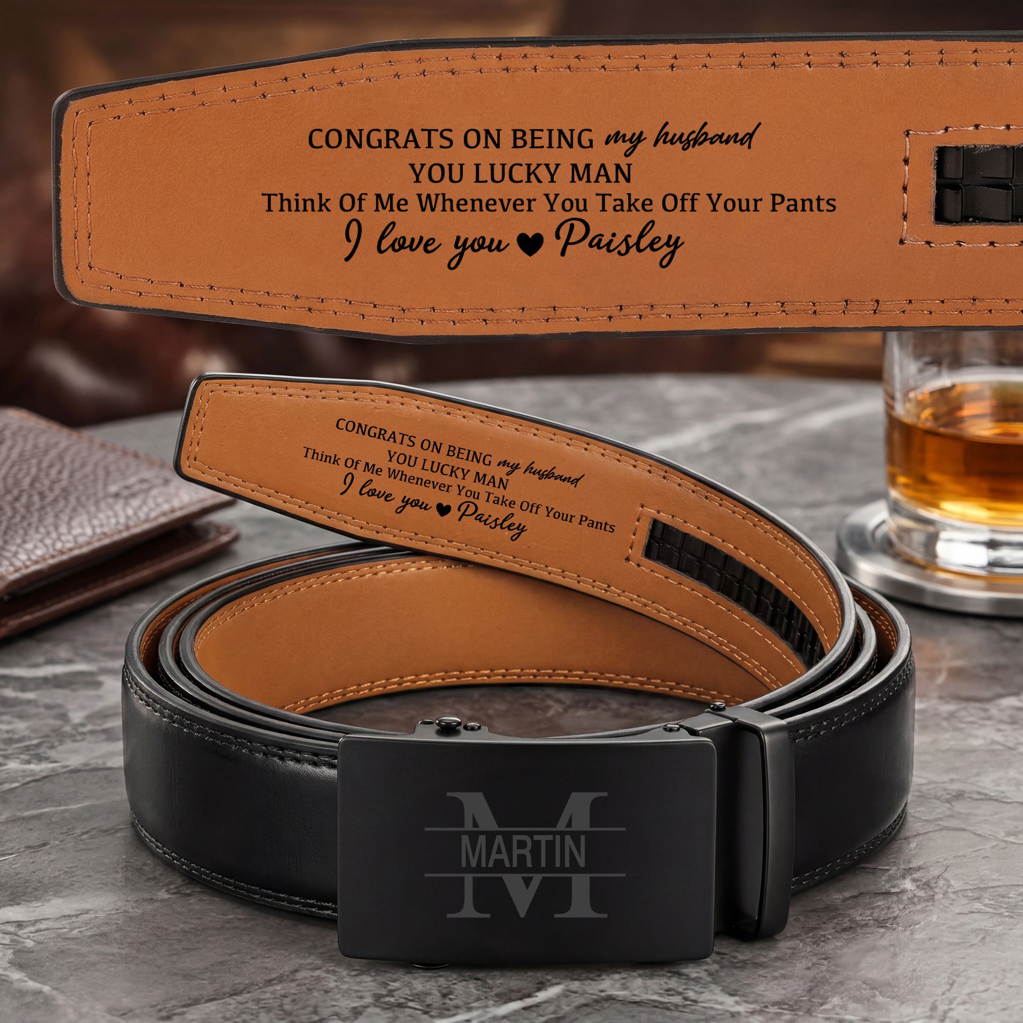 Personalizada grabada inicial del nombre de los hombres casual hebilla de cuero PU Cinturón Aniversario Cumpleaños Día del Padre regalo para el padre marido