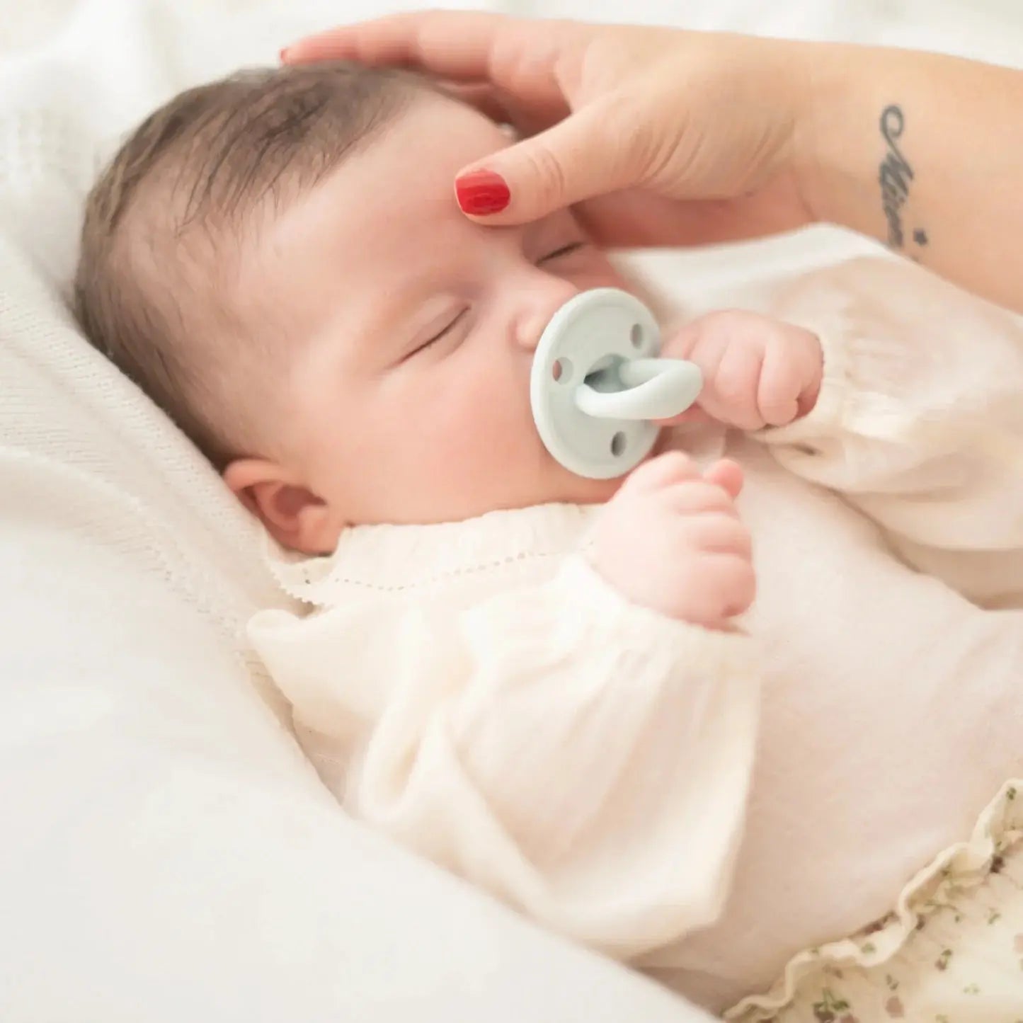 1 Chupete DIAMOND + Pack 2 Chupeteros By Nenina & Co Celeste