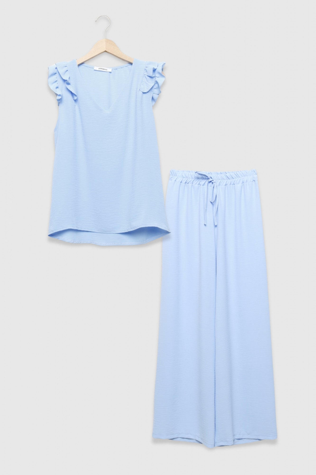 CONJUNTO  TRIANA