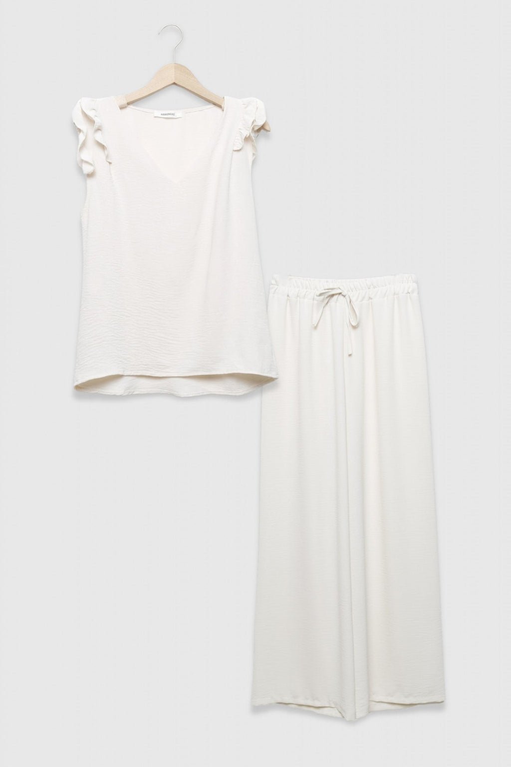 CONJUNTO  TRIANA