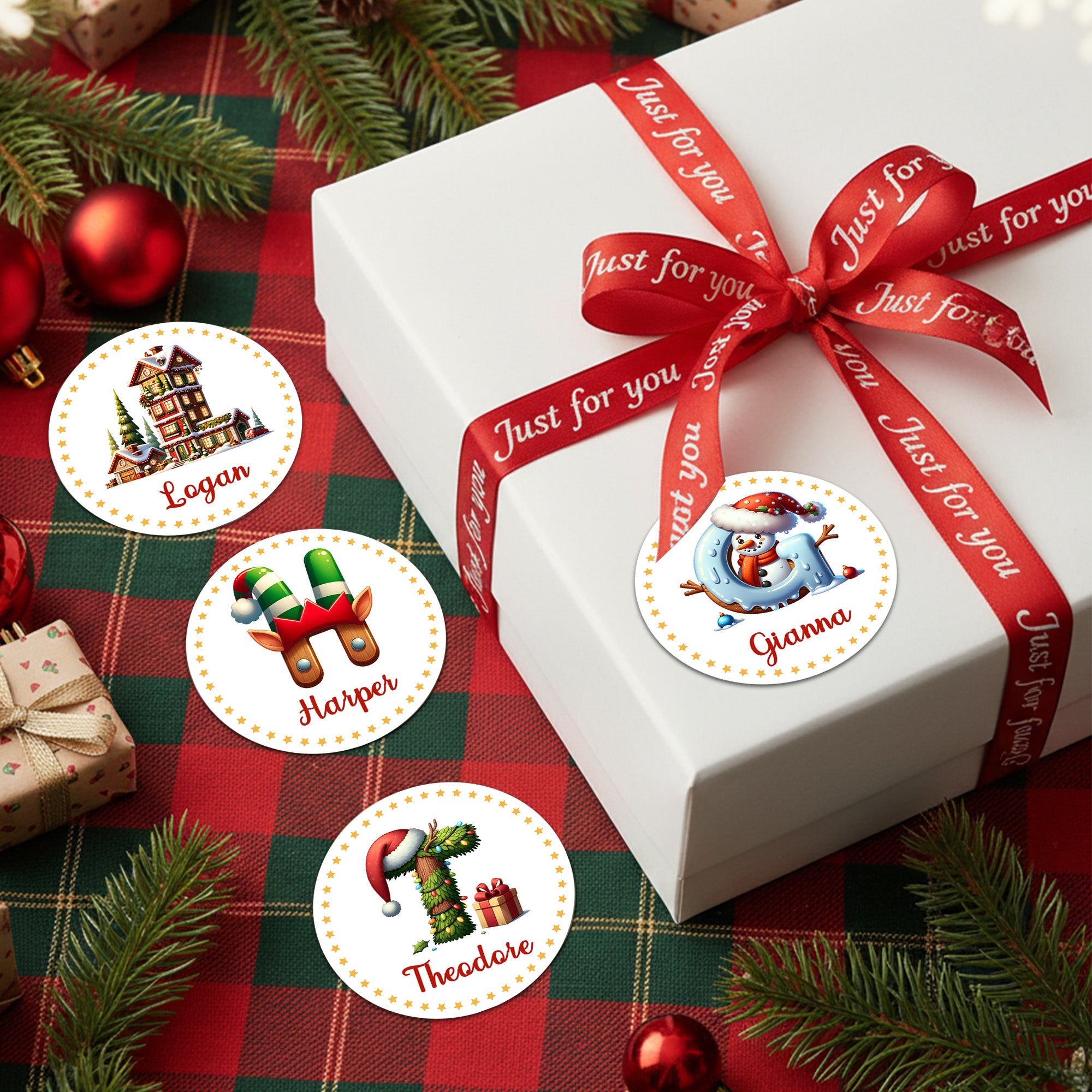 Personalizada Navidad Elf Snowman Casa Inicial Pegatinas impermeables con nombre Juego de 2 Regalo Decoración Fiesta de Navidad Favores para Niños Familia