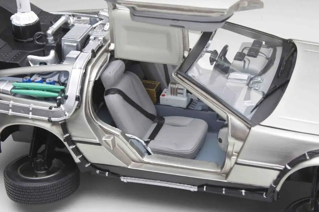 Regreso al Futuro II Vehículo Diecast 1/18 1983 DeLorean