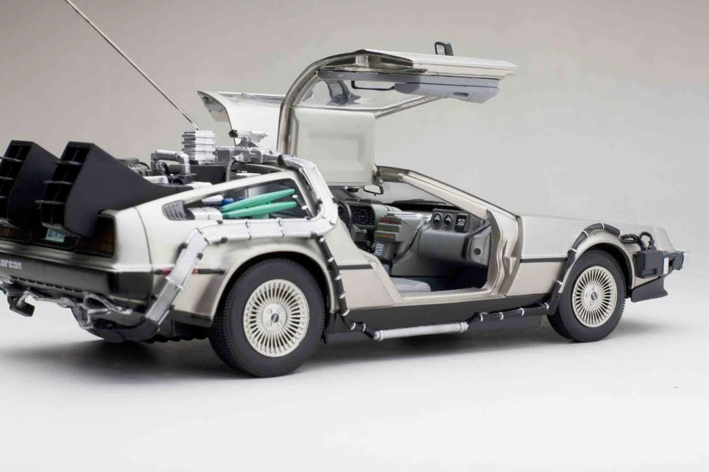 Regreso al Futuro Vehículo Diecast 1/18 1983 DeLorean