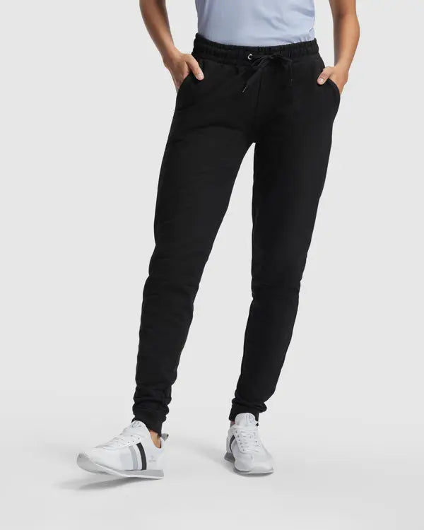 Pantalón largo de chándal, con cinturilla ancha ajustable mediante cordón Vetonek
