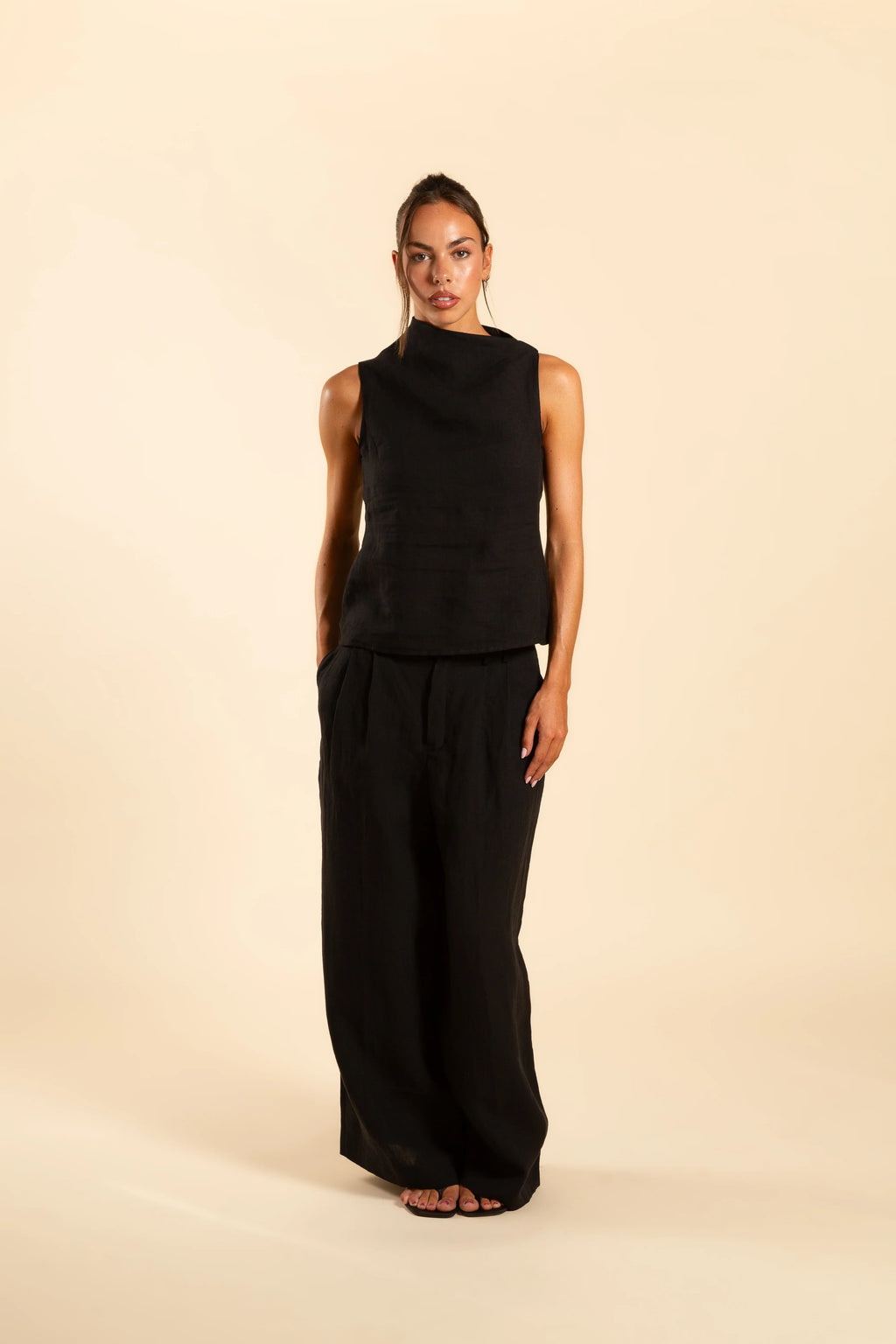 TOP CUELLO ALTO PM | NEGRO