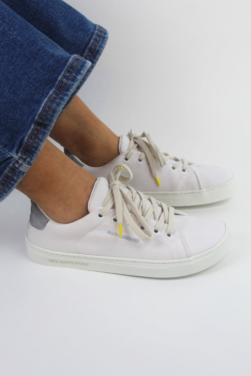 Barefoot MU-01