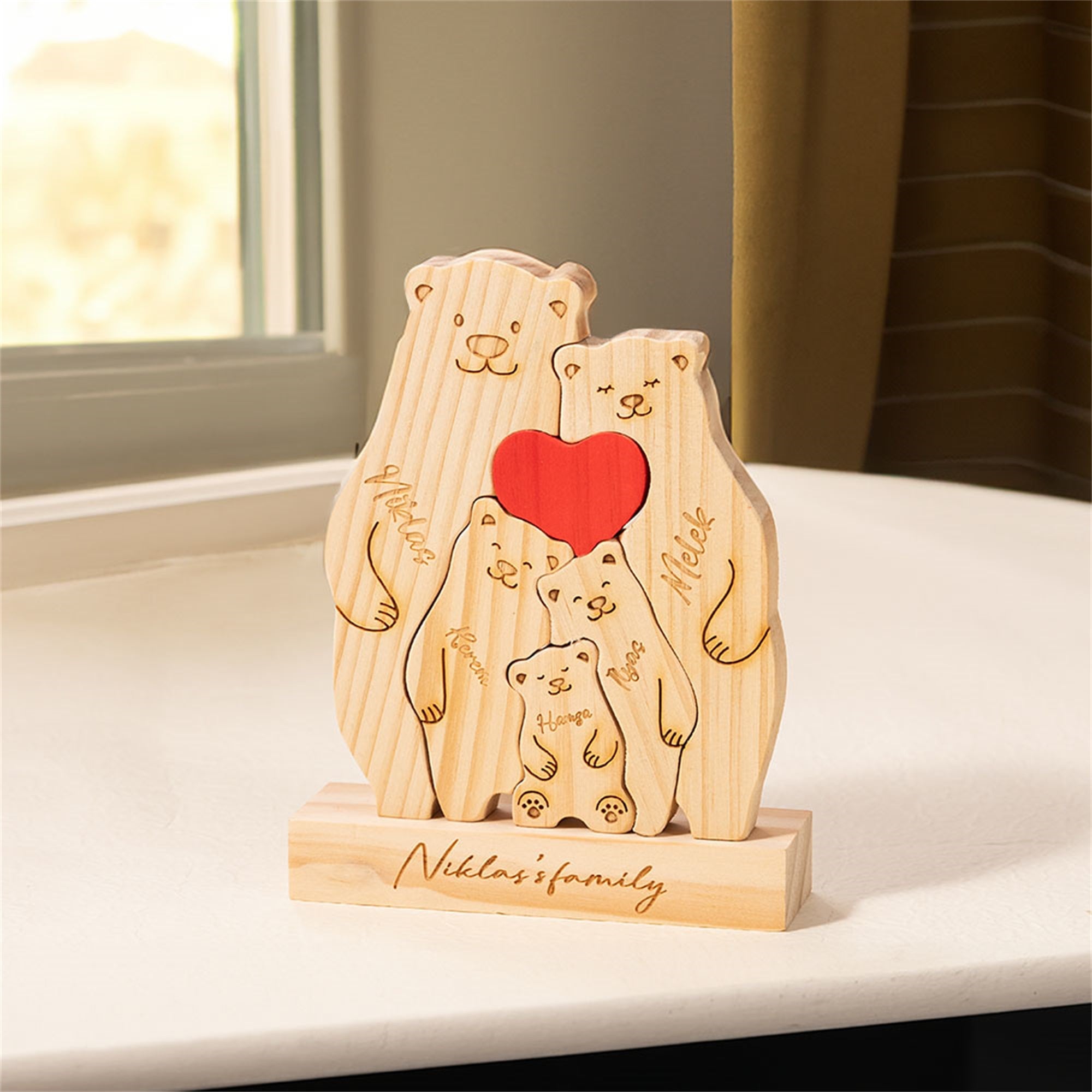 Puzzle de madera personalizado de 2 a 6 osos de la familia del corazón rojo con nombres y apellidos Decoración de escritorio Regalo de cumpleaños para la familia