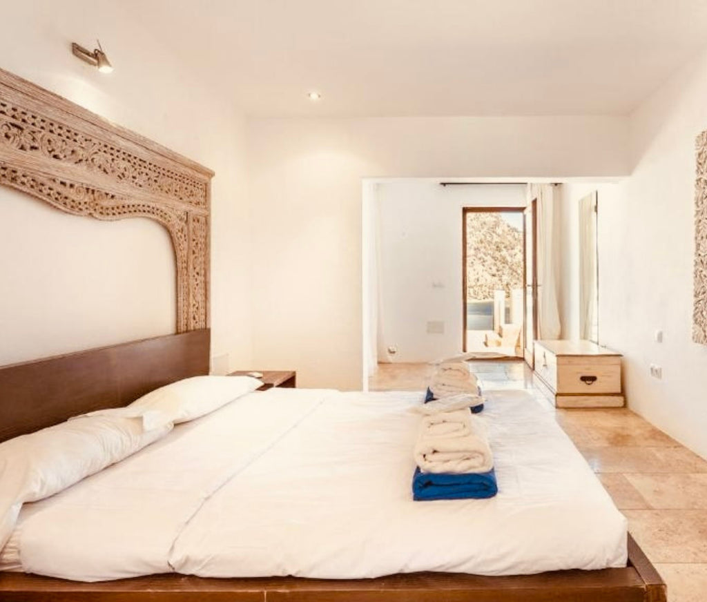 Sea-View Villa Sanctuary Above Sol d’en Serra in Santa Eulalia