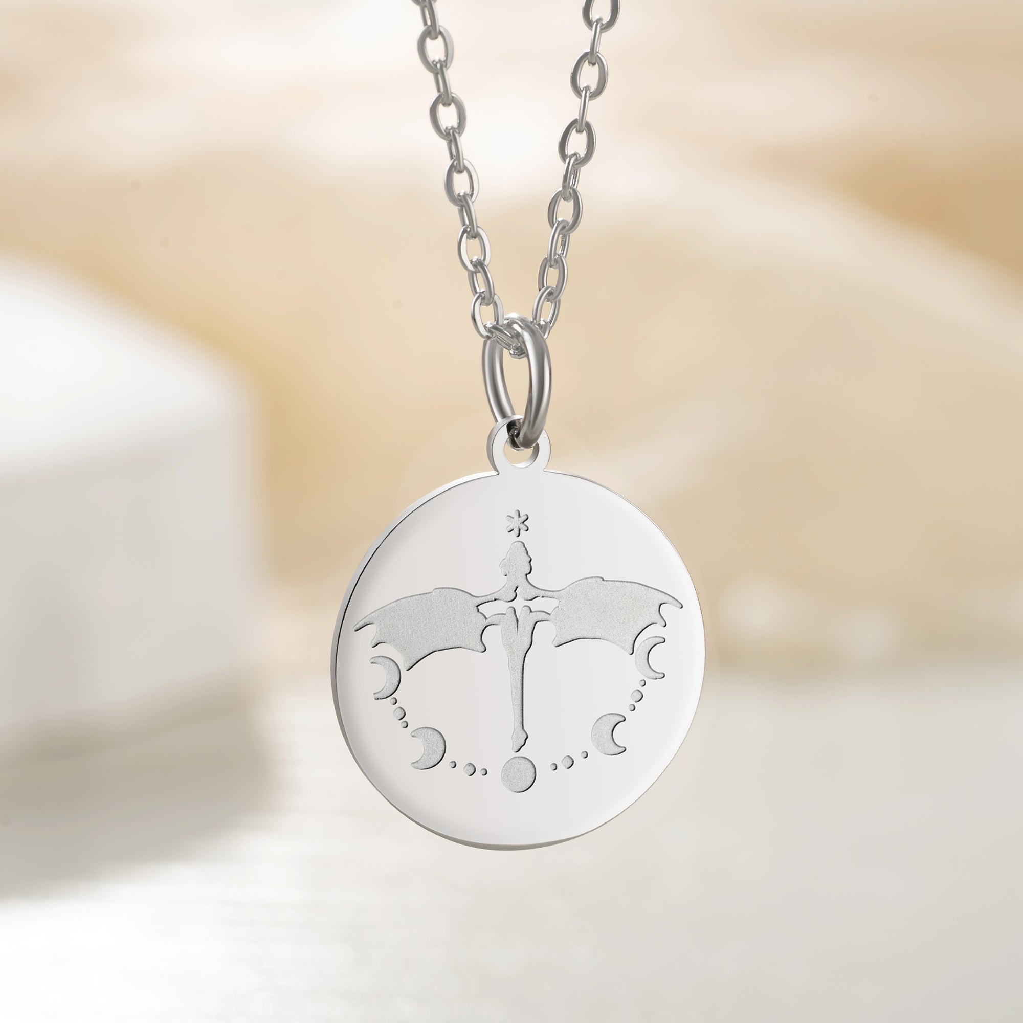 Personalizada Fantasía Dragon Rider Moon Night Collar con texto grabado Cumpleaños Aniversario Regalo de Navidad para las mujeres Bookworms amantes de los libros