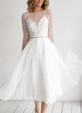 A-Line Scoop Neck Tea-Length Tulle Cocktail Dresses With Lace