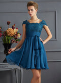 A-Line/Princess Scoop Neck Short Chiffon Bridesmaid Dresses WIth Lace