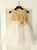 A-line/Princess Scoop Neck Knee-Length Tulle Sequined Flower Girl Dress With Flower Sash