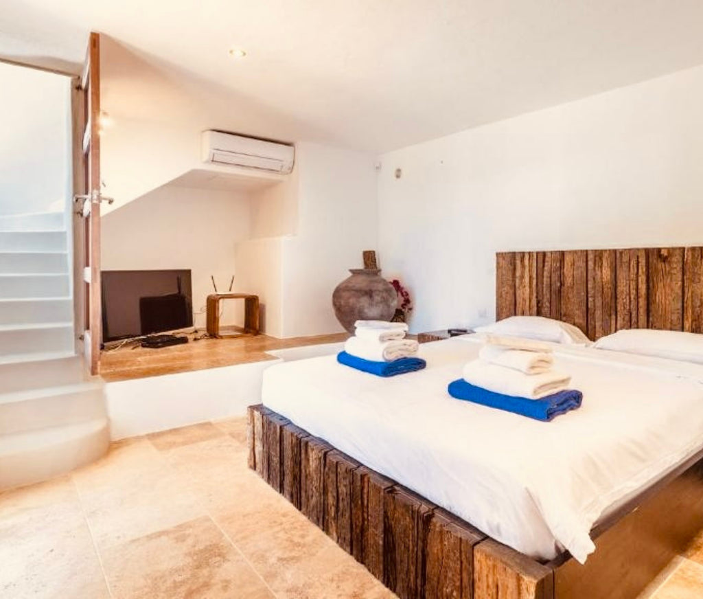 Sea-View Villa Sanctuary Above Sol d’en Serra in Santa Eulalia