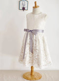 A-Line/Princess Scoop Neck Knee-Length Lace Flower Girl Dress With Sash