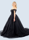 Gothic Black Ball-Gown Off-The-Shoulder Tulle Prom Dresses With Appliques Lace