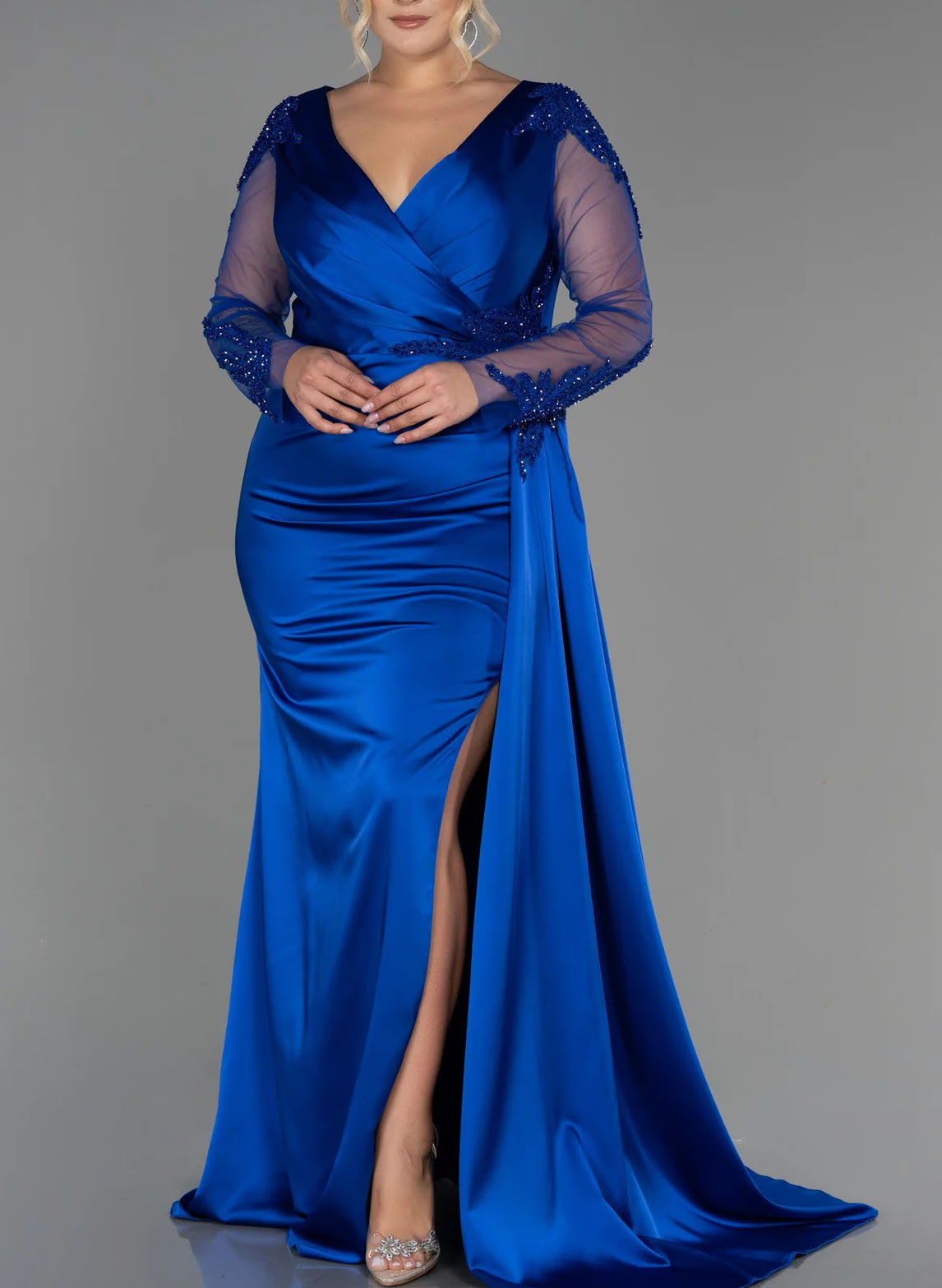 Lace Long Sleeves V-Neck Curvy Mother Of The Bride Dresses
