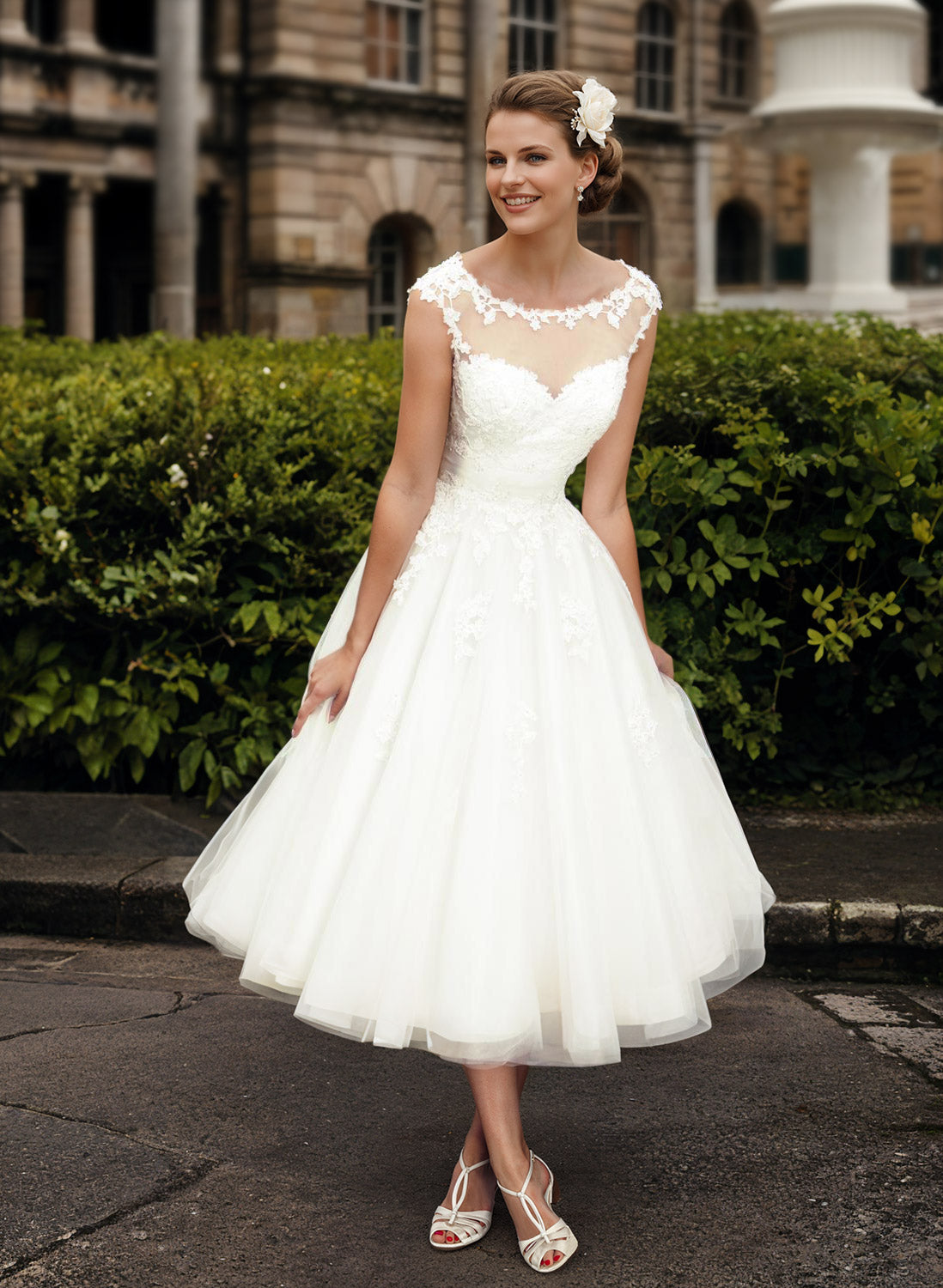 Vintage Short Lace Wedding Dresses With Tea-Length