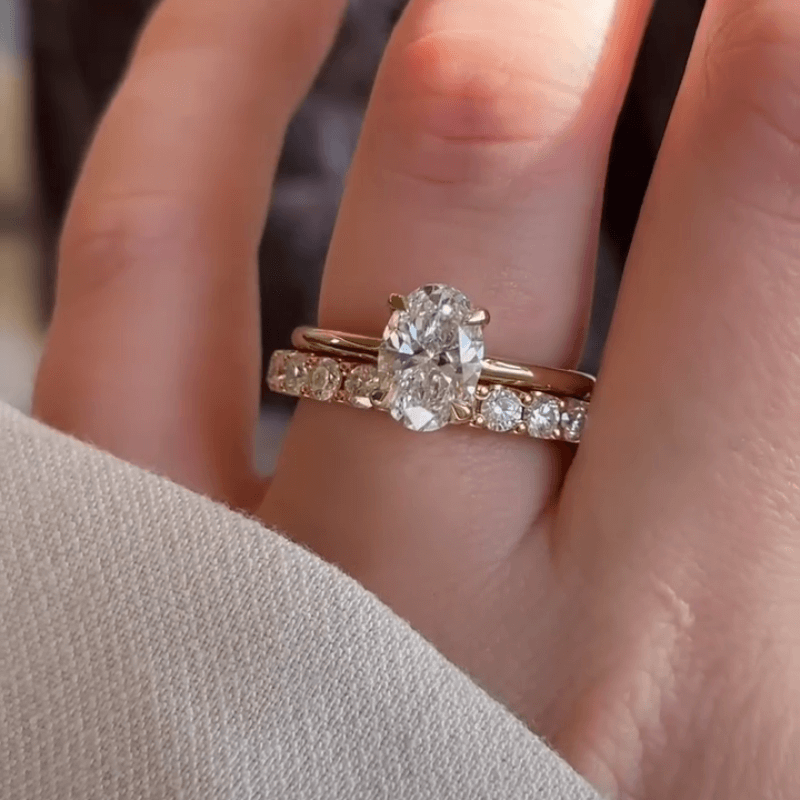 Bright Yellow Gold Oval Cut Wedding Ring Set