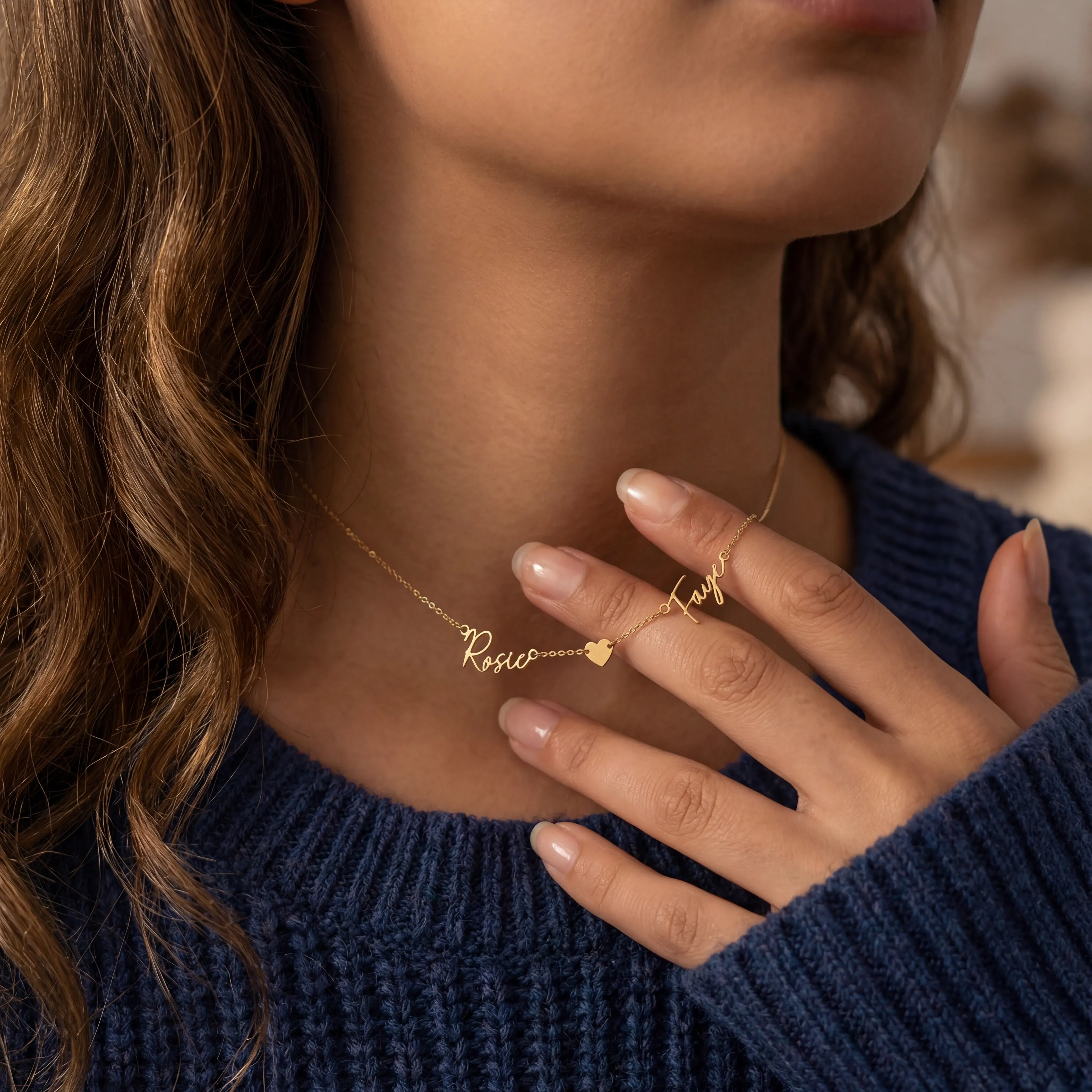 Collar con doble nombre y corazón macizo