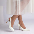 Elegant Stiletto Heel Point Toe Wedding Shoes With Rhinestone