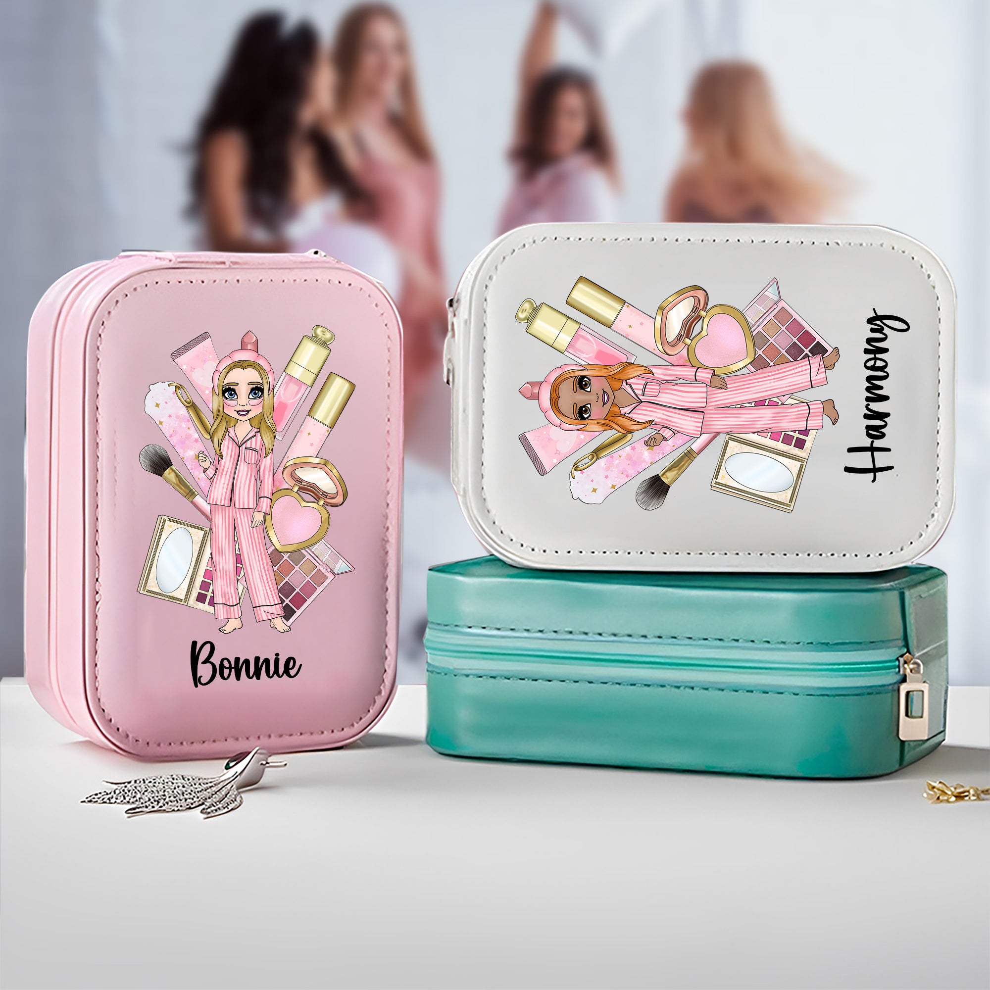 Personalizado Pijama de dibujos animados Chica PU Caja de joyería de cuero con LED de tres colores espejo ajustable y el nombre de la amistad Regalo de cumpleaños para las hermanas amigos