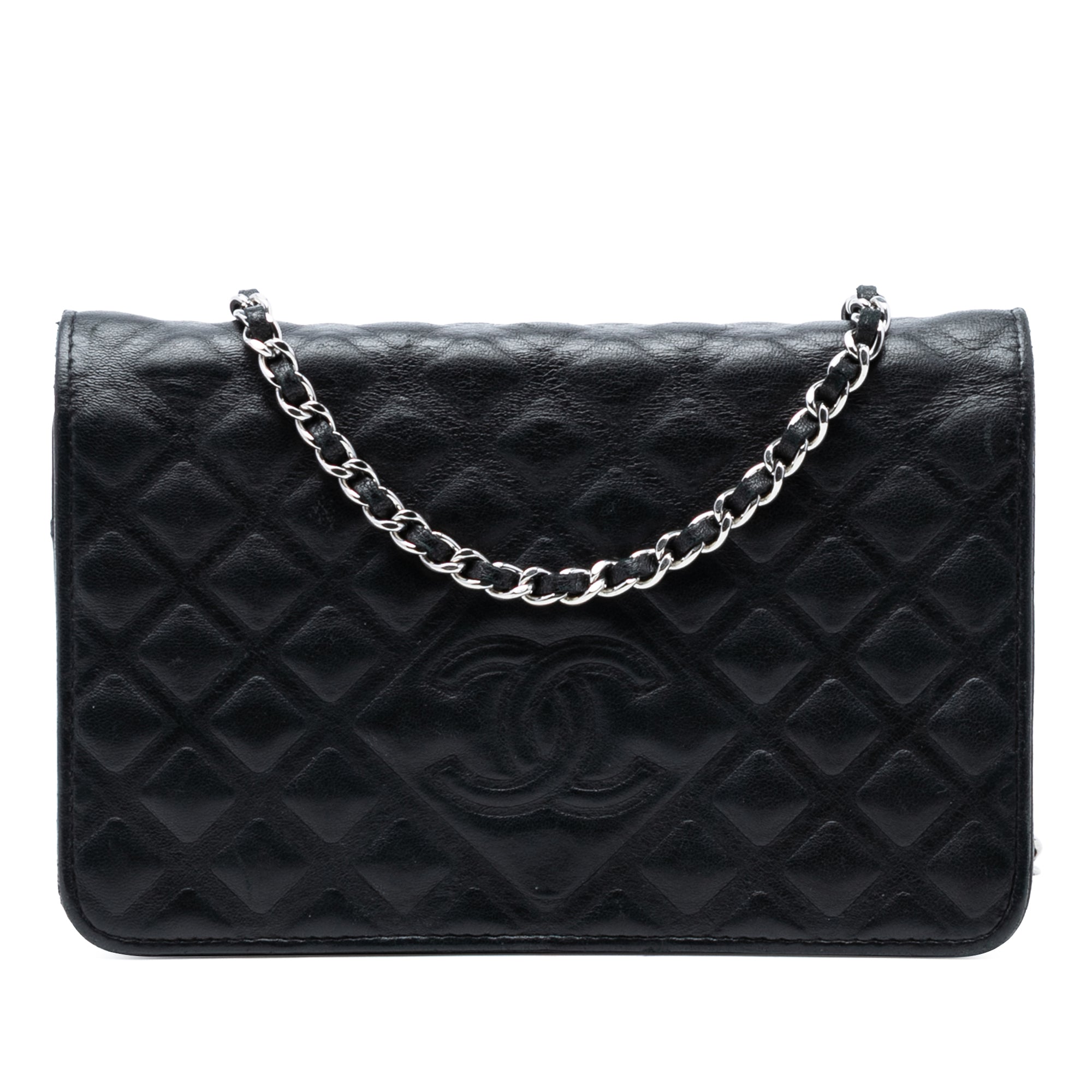 CC Embossed Lambskin Diamond Wallet On Chain