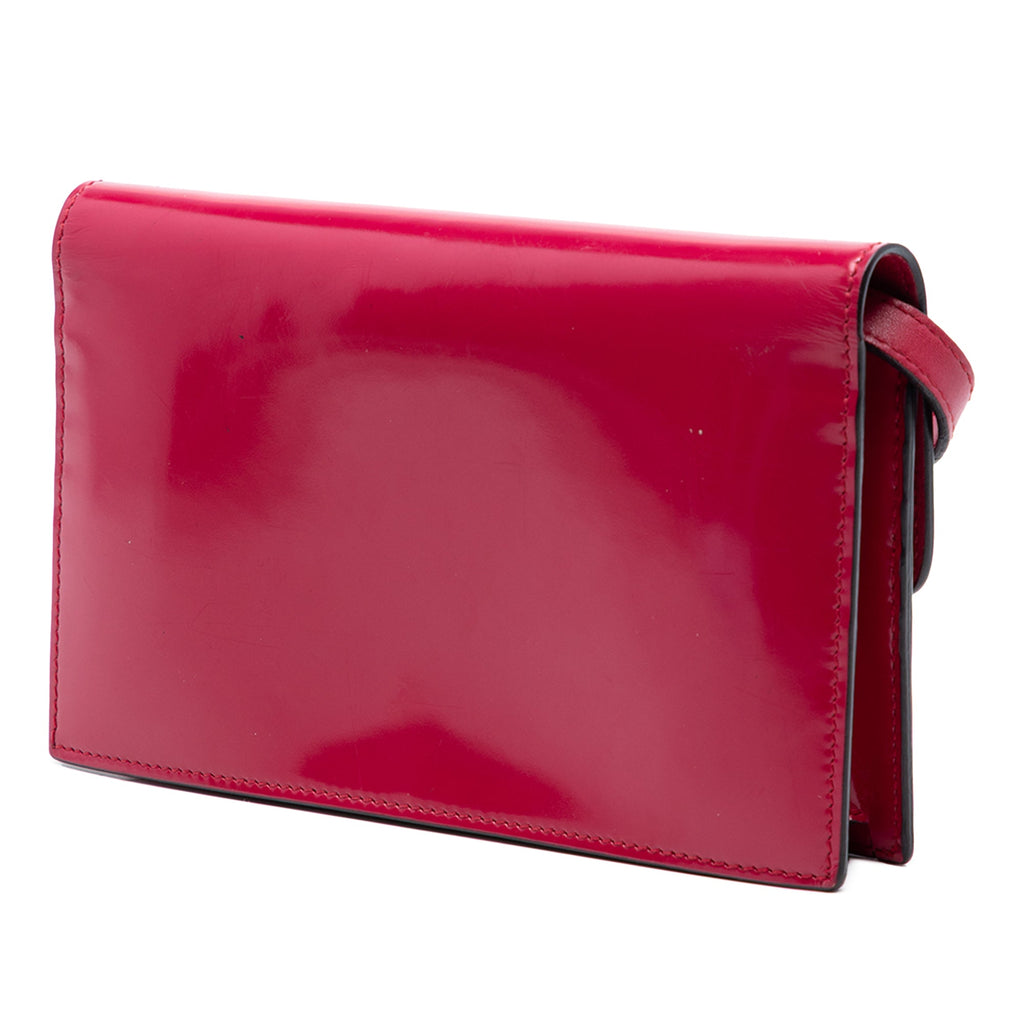 Calfskin Interlocking G Wallet on Chain