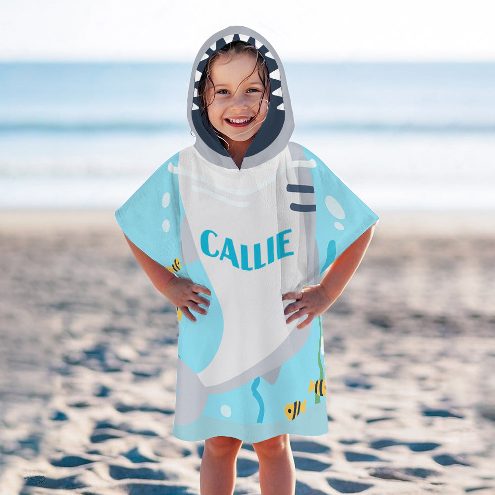 Toalla de playa con capucha y nombre personalizada Underwater World Ocean Shark Suave y de secado rápido Beach Vacation Travel Essential Birthday Gift for Kids