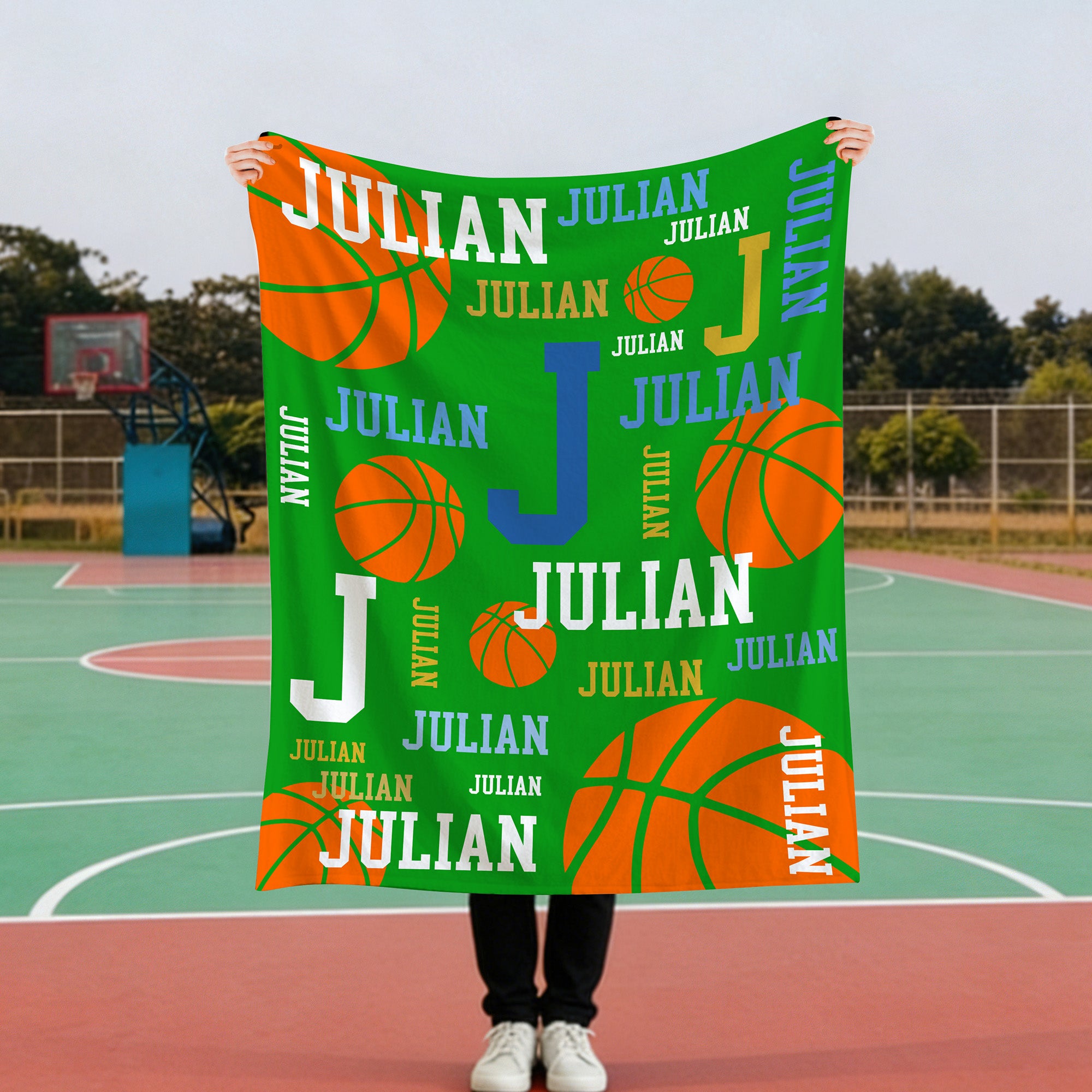 Nube de palabras de baloncesto multicolor personalizada Manta suave con nombres e iniciales Decoración para el hogar Regalo de cumpleaños para los jugadores amantes del baloncesto