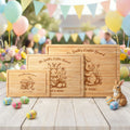 Tabla para cortar embutidos de bambú FSC personalizada y grabada con diseño de conejo de Pascua con texto y ranura para zumo Decoración de cocina Regalo de Pascua para un amigo de la familia