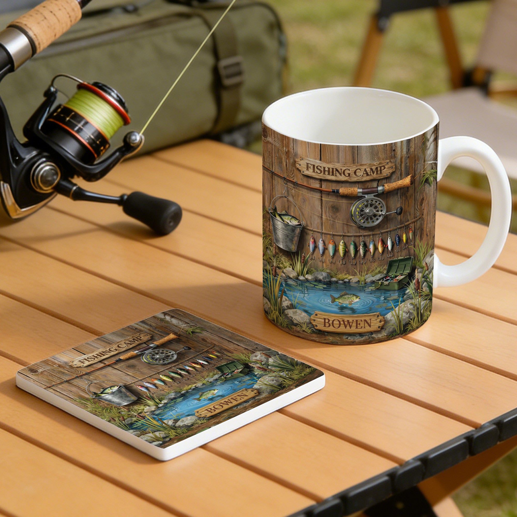 Taza de Cerámica Personalizada Campamento de Pesca con Nombre y Posavasos Regalo de Cumpleaños Día del Padre Aniversario para Papá Abuelo Aficionado a la Pesca