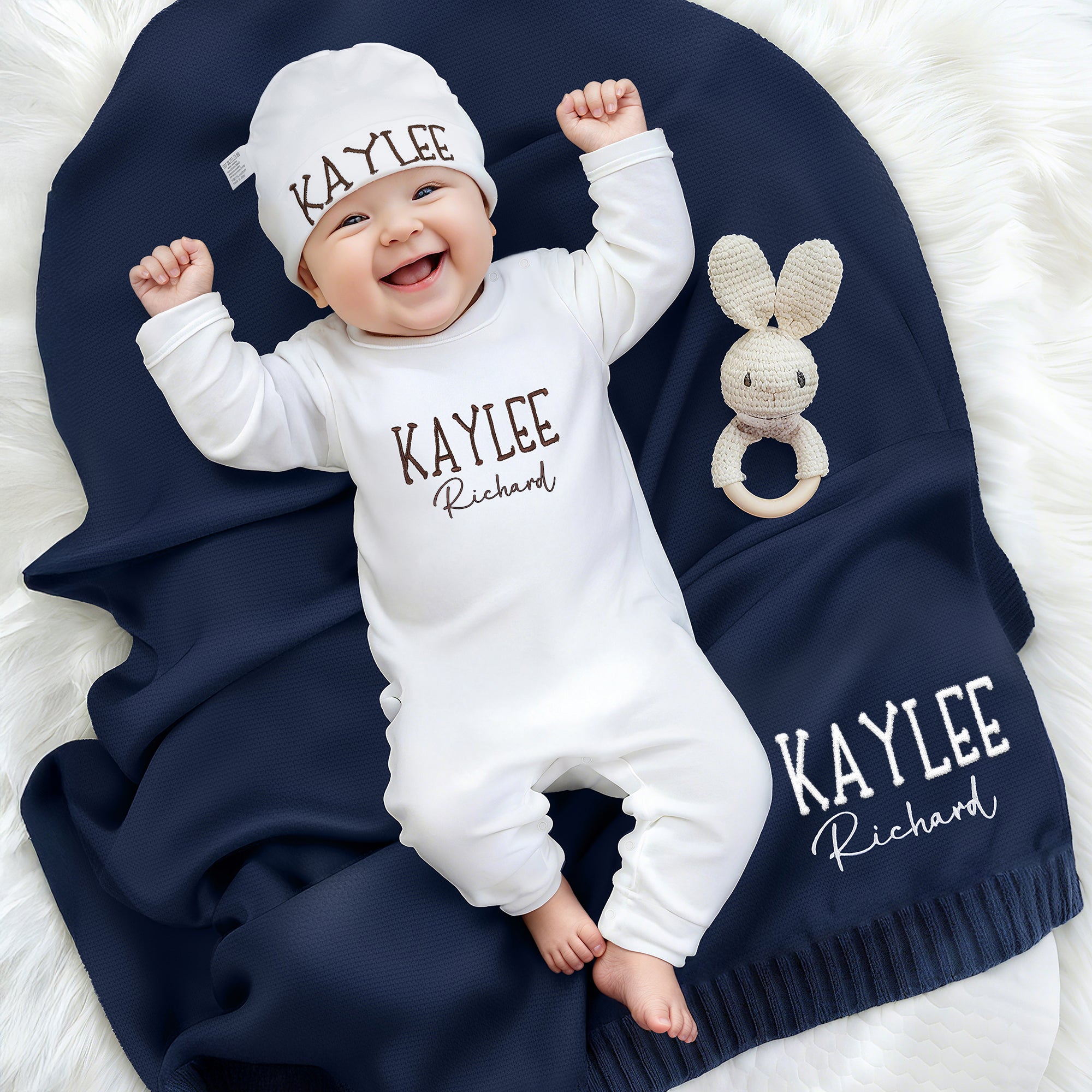 Personalizado 100% Algodón Suave Baby Romper Sombrero Manta con Nombre Bordado Baby Shower Regalo para Recién Nacidos Nuevos Padres