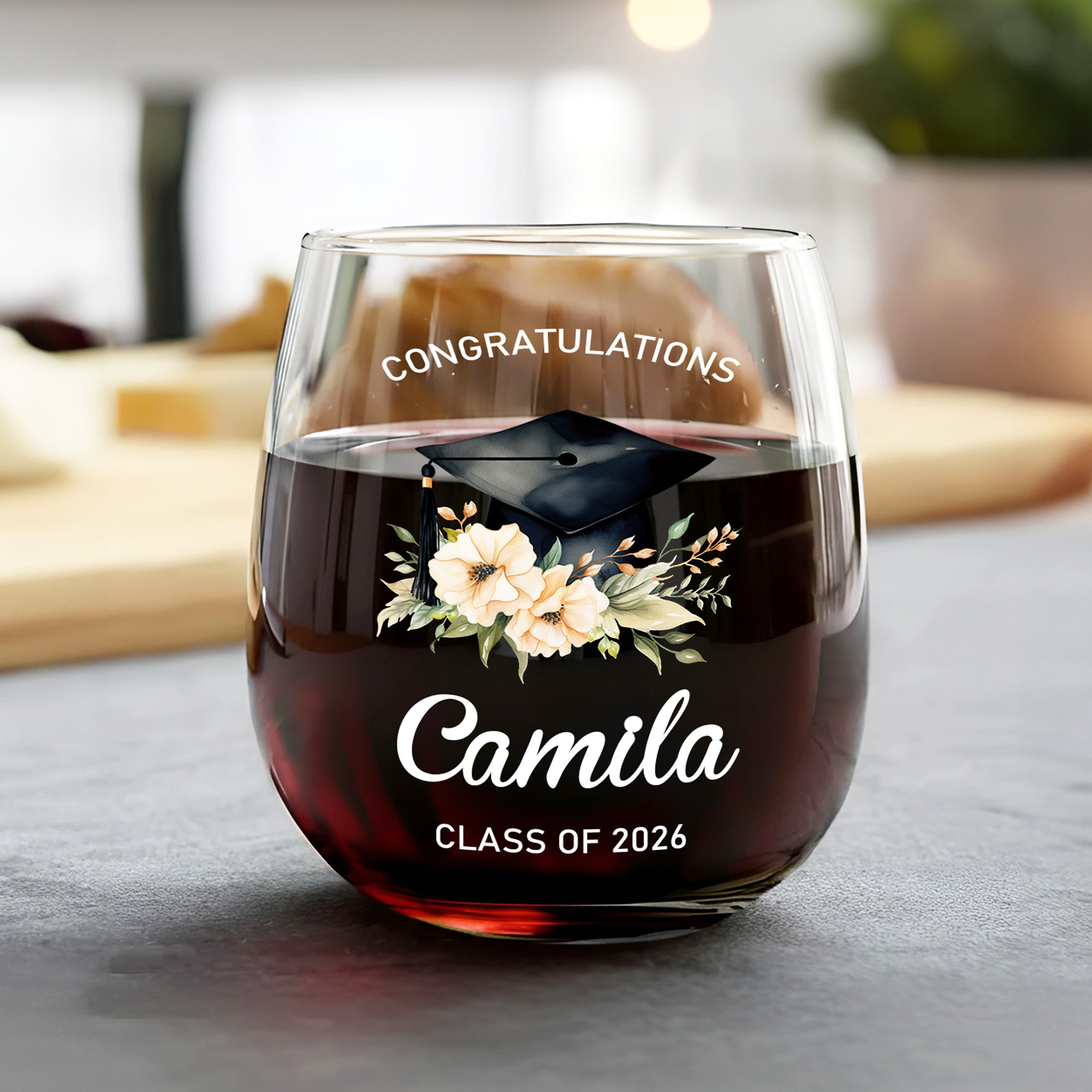 Personalizado Flor Graduación Cap 15 oz copa de vino sin tallo con el nombre de texto Año Inicio Bar Treat Graduación Fiesta Regalo para Graduados