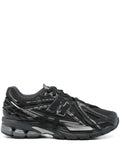 New Balance Sneaker — Black