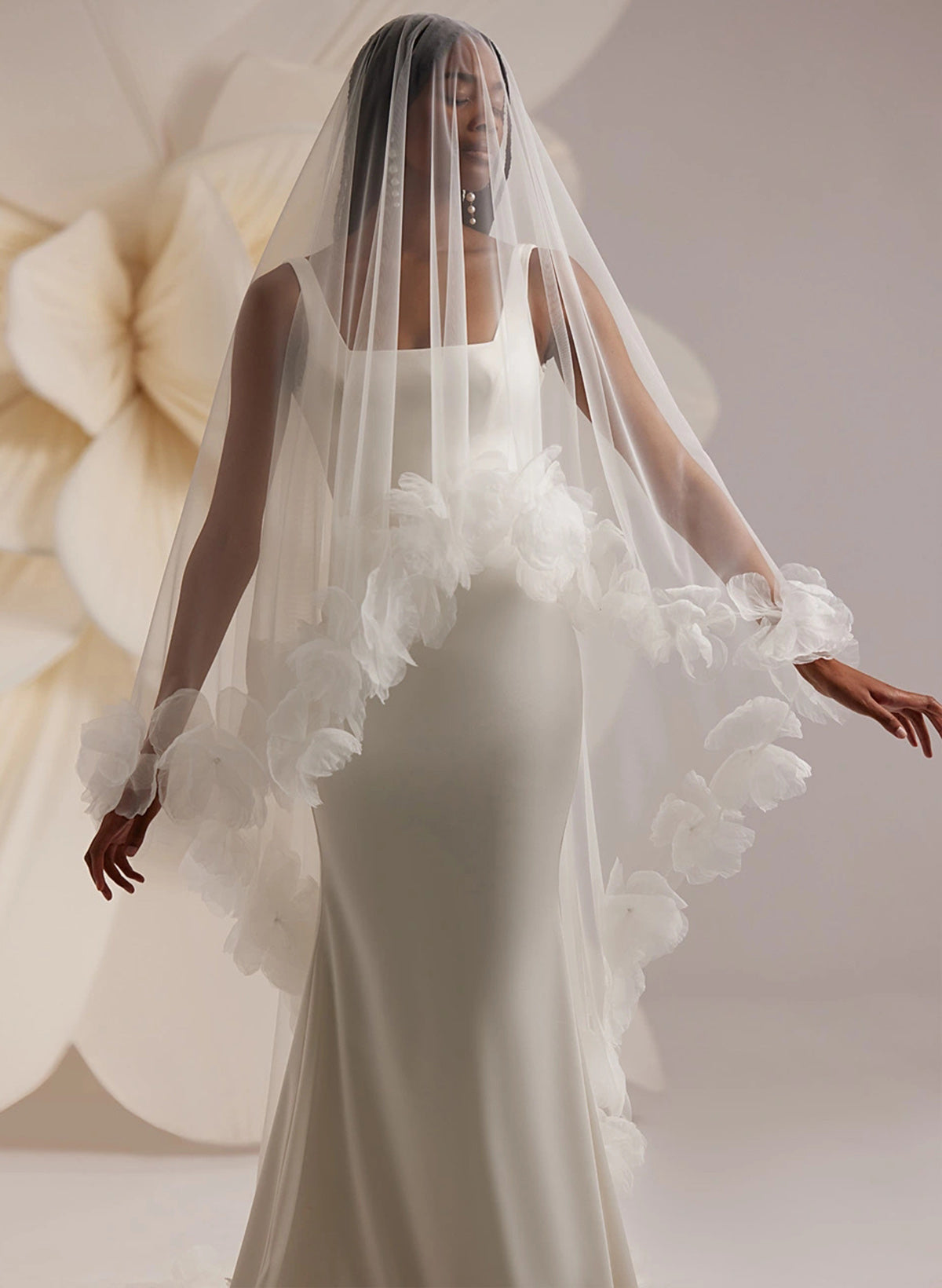 Trumpet/Mermaid Square Neckline Sleeveless Chapel Train Matte Satin Wedding Dresses With Bow(s)