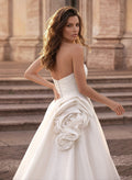 Trumpet/Mermaid Sweetheart Sleeveless Detachable Matte Satin Wedding Dresses With Flower(s)