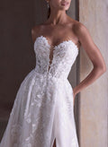 A-Line Sweetheart Sleeveless Chapel Train Lace/Satin/Tulle Wedding Dresses With High Split
