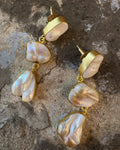 Pendientes de tres perlas