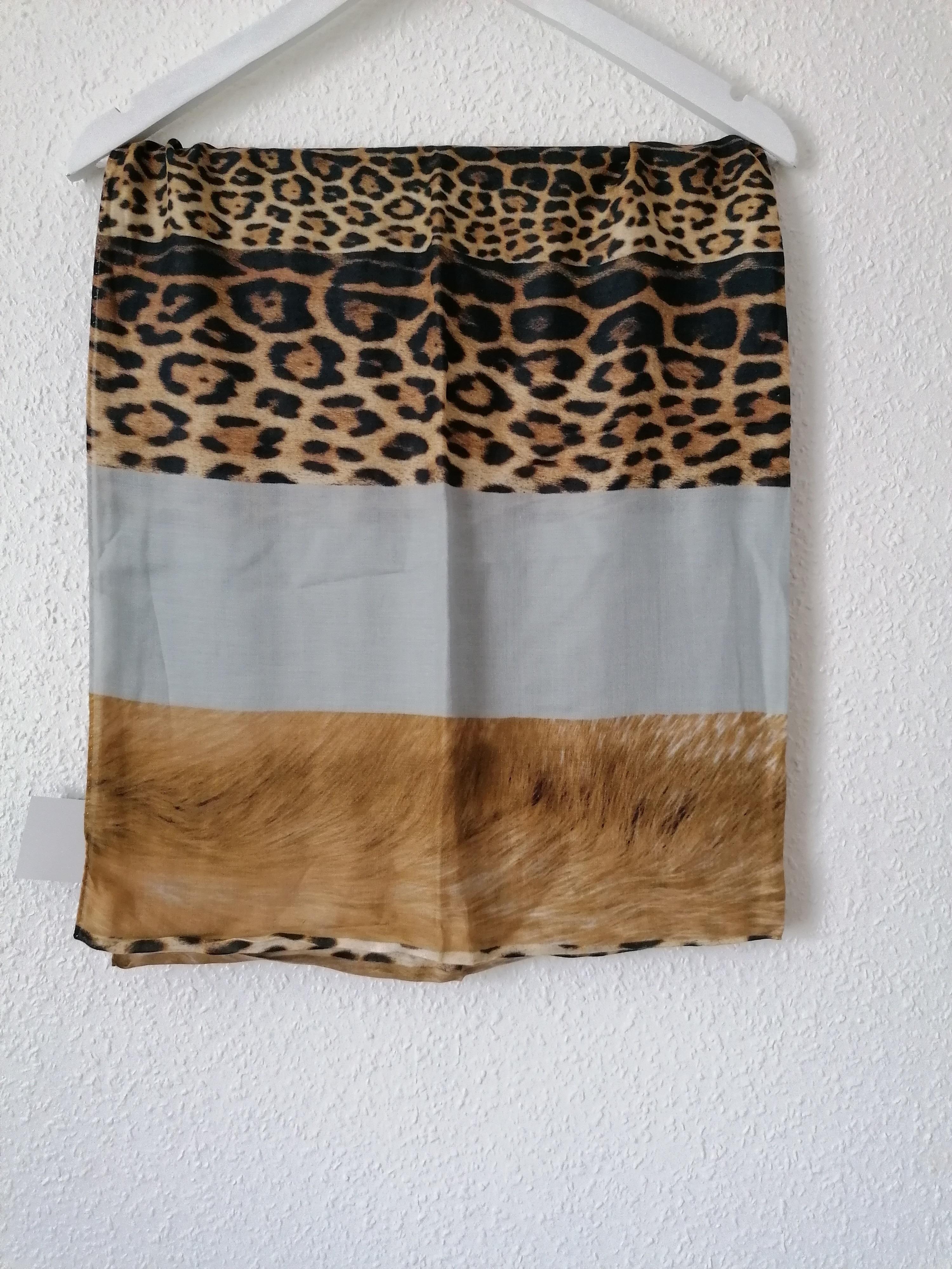 Multicolour striped shawl