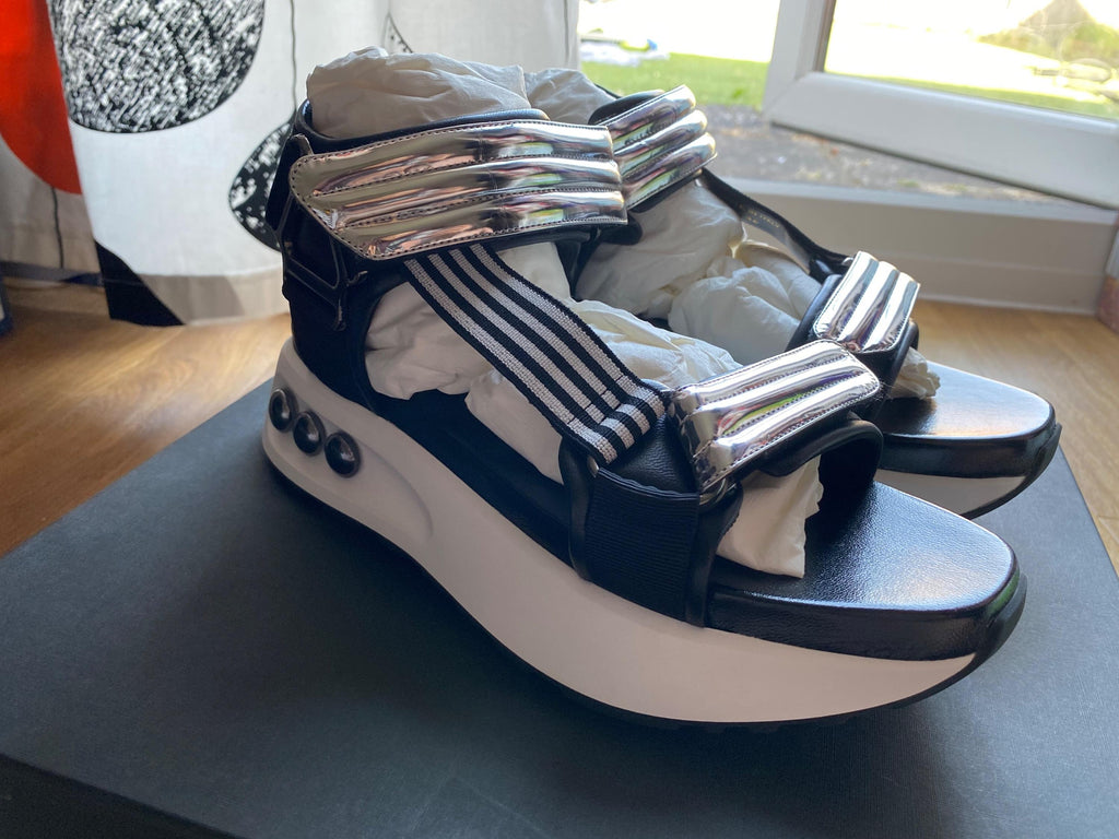 Metallic NKP3 Sandal Sneaker