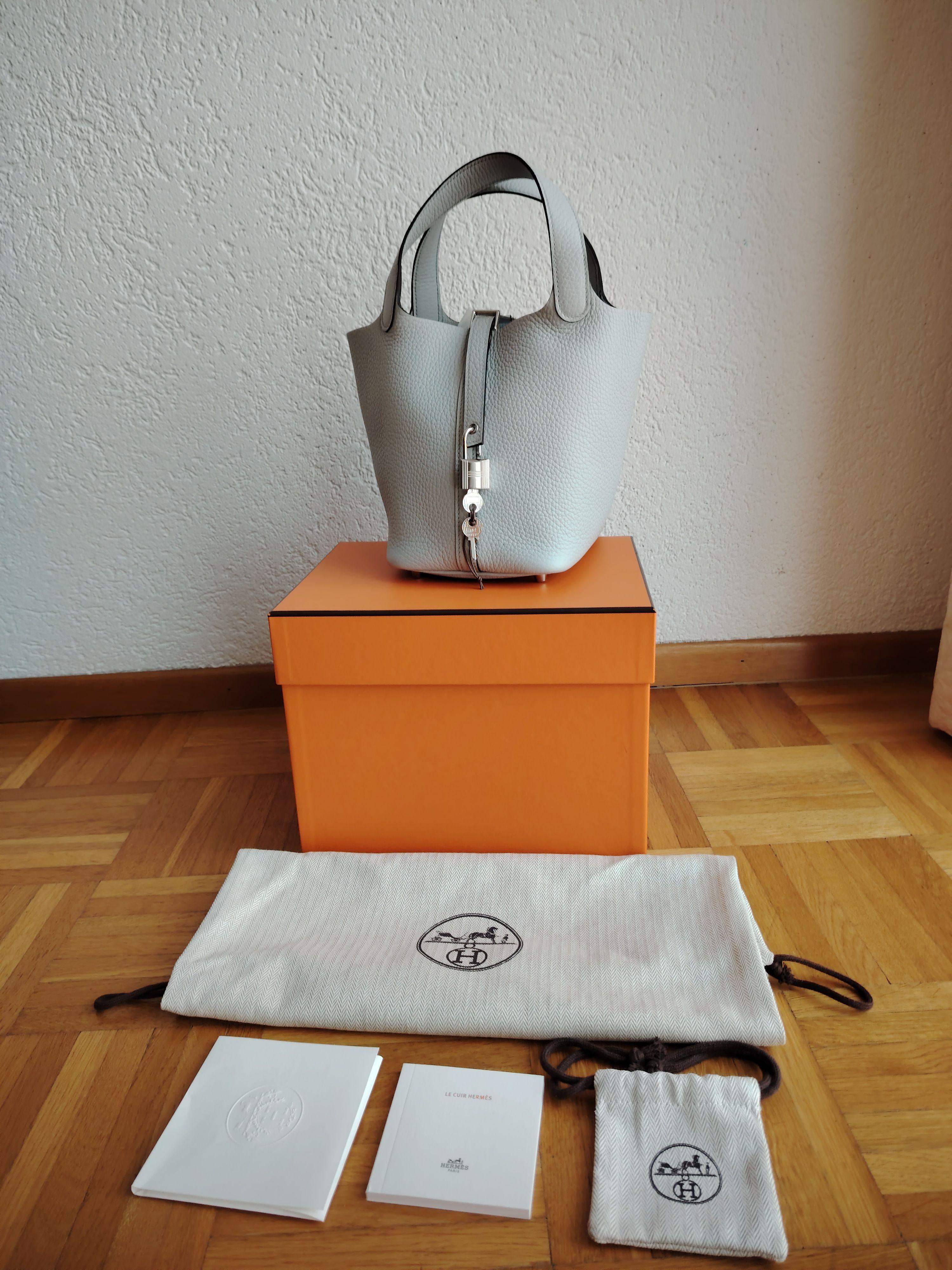 HERMÈS Picotin 18 Lock In Blue Pale
