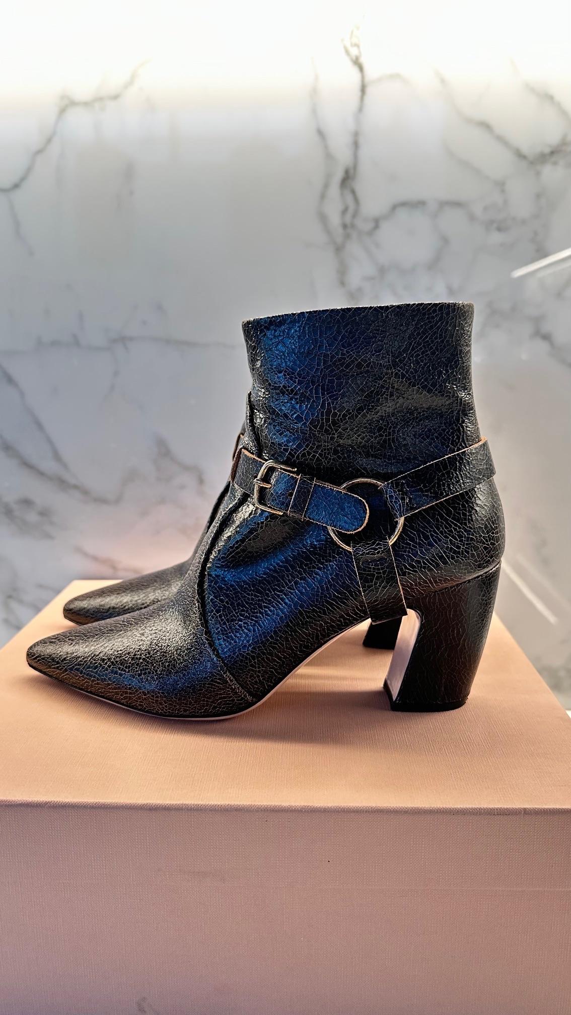 Eabno Leather Buckle Detail Ankle Boots