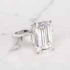 Verde 8ct IGI Certified Emerald Cut Lab-grown Diamond Ring