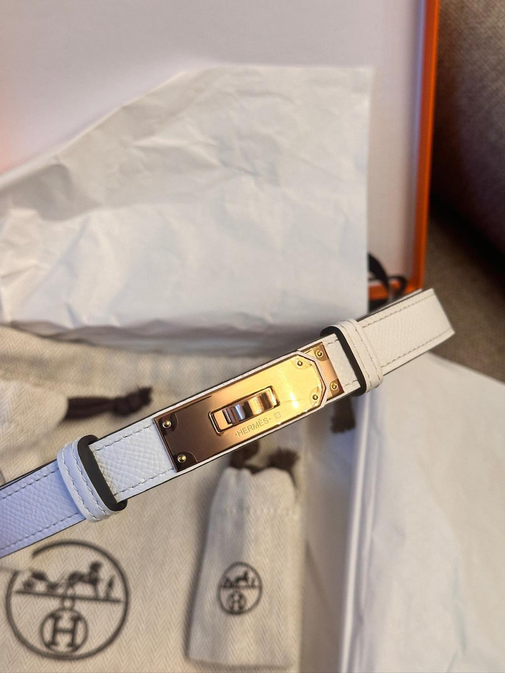 Hermes Kelly 18 Belt in White/ Gold Epsom Leather with Gold Hardware