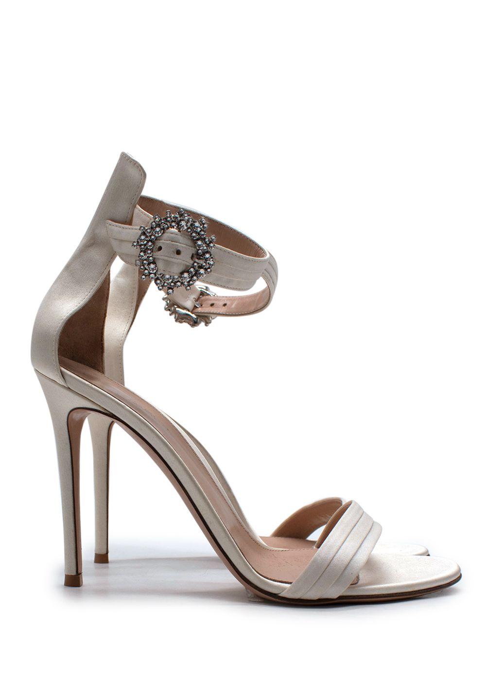 Gianvitto Rossi Cream Portofino Crystal Embellished Satin Heels