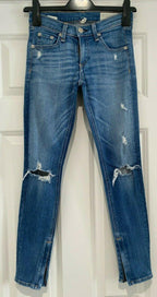 Mid-wash distressed denim Zipper Capri jeans