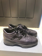 Black leather Interactive trainers