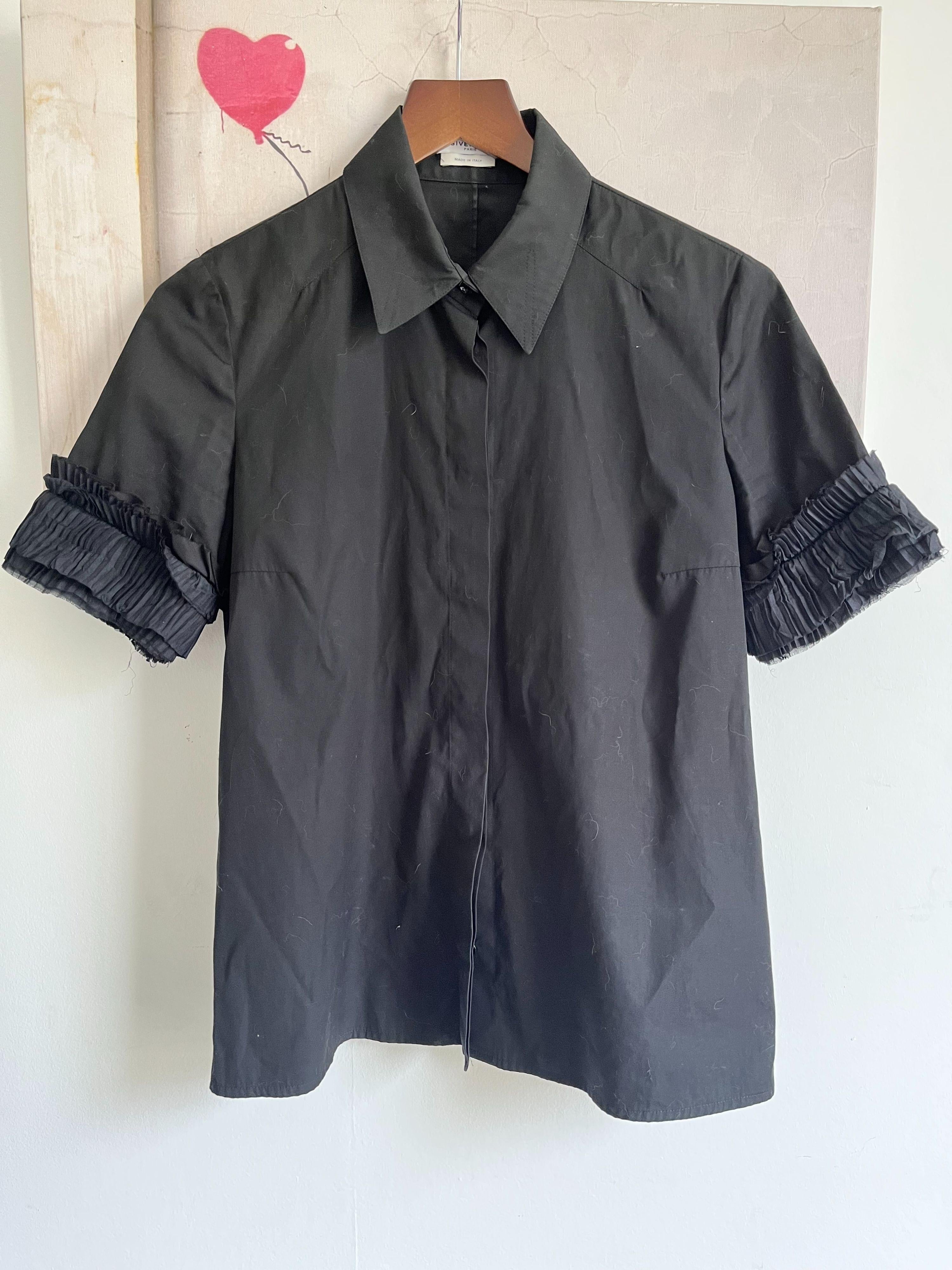 Black cotton ruffle-sleeve shirt