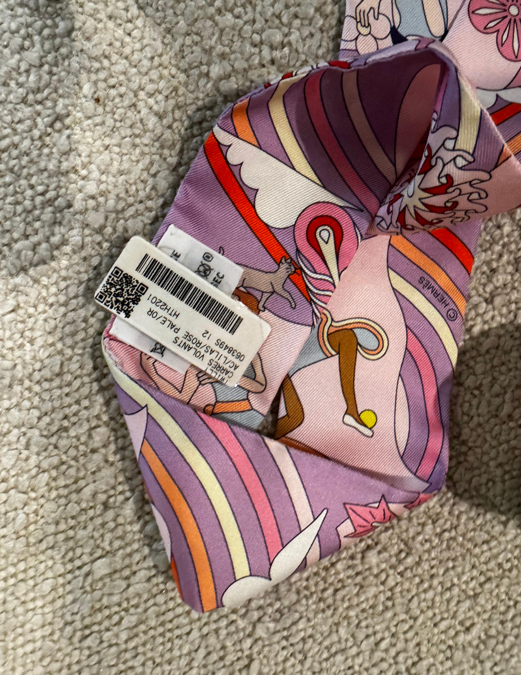 Hermes Carres Volants Silk Twilly Scarf