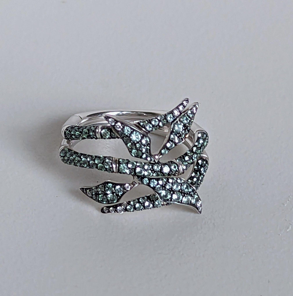 Atelier Swarovski x Stephen Webster Gold, Lab-Grown Diamond and Sapphire Bamboo Ring